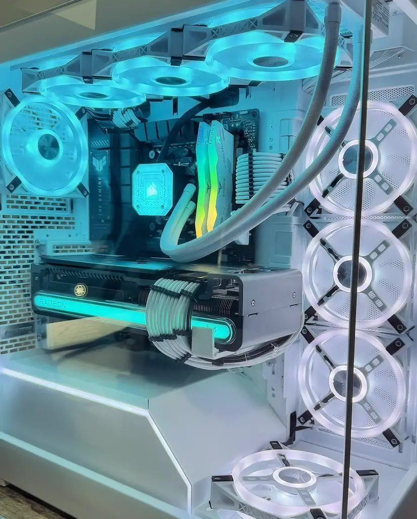 Montaje Gaming PC Phanteks Hortaleza Montaje Gaming PC Phanteks Hortaleza